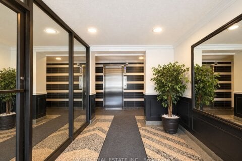 Additional image 8 of 304-11 Glenburn Avenue, Toronto, ON, M4B 2X1