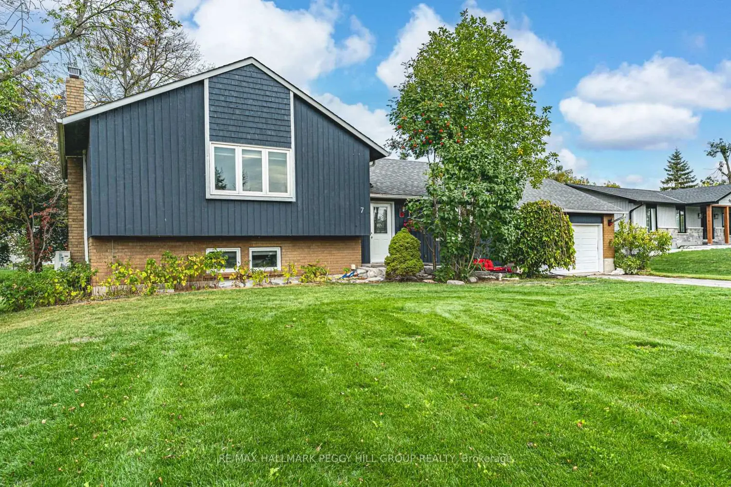 7 Sandlewood Trail