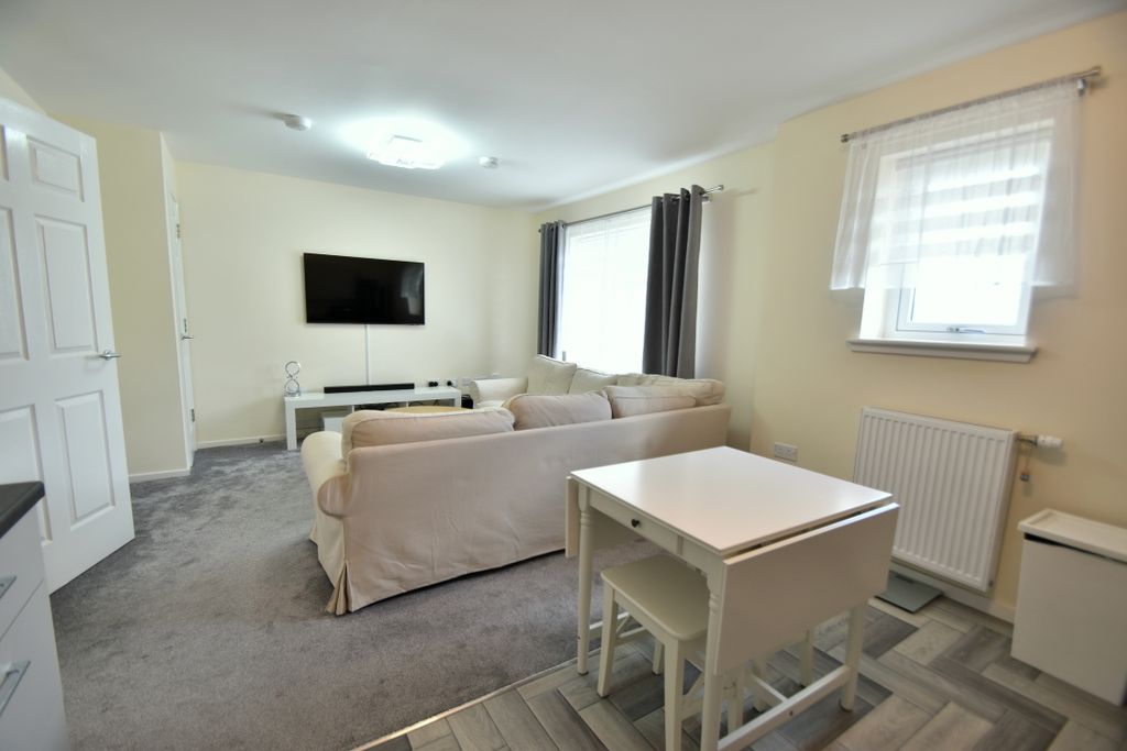2 bed flat for saleAlbert Road, Harthill ML7 photo 5
