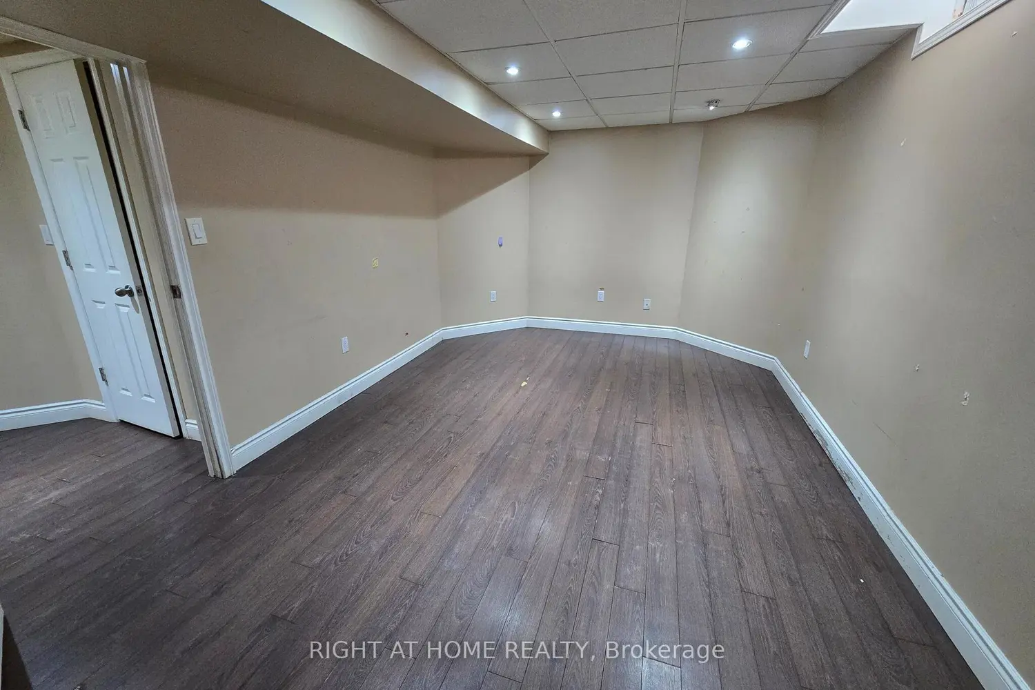 Additional image 15 of 54 Woodside Court