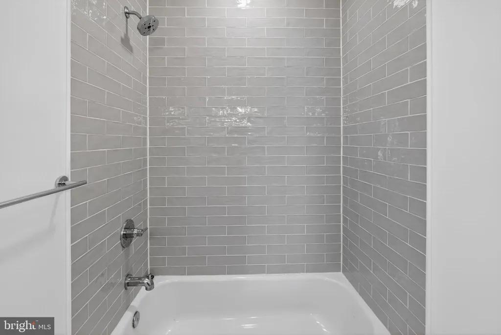 Additional image 9 of 3018 12th Street NE Unit 3, Washington, DC 20017