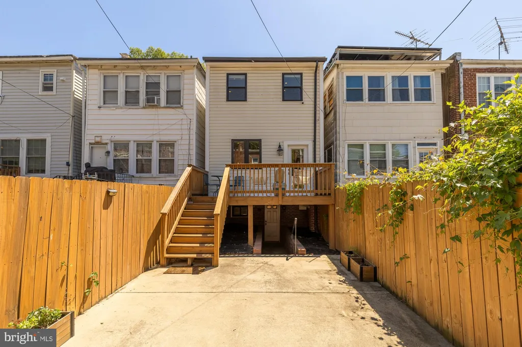 518 23rd Place NE, Washington, DC 20002