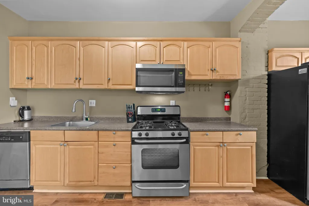 Additional image 9 of 534 Irving Street NW, Washington, DC 20010