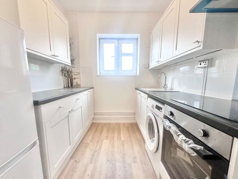 Chiswell Square, Kidbrooke SE3