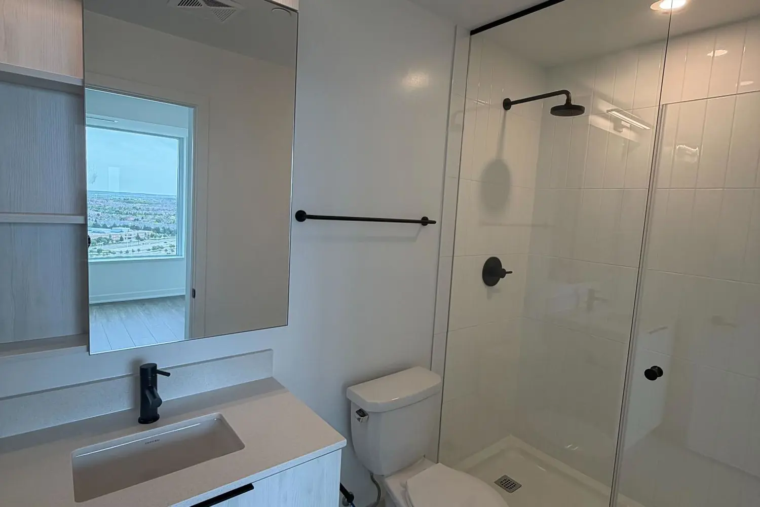Additional image 14 of 2495 Eglinton Avenue 2407