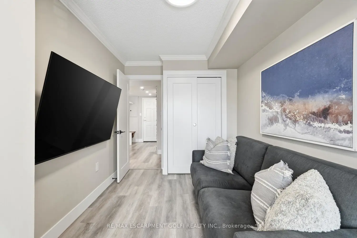 Additional image 11 of 1270 Maple Crossing Boulevard 208