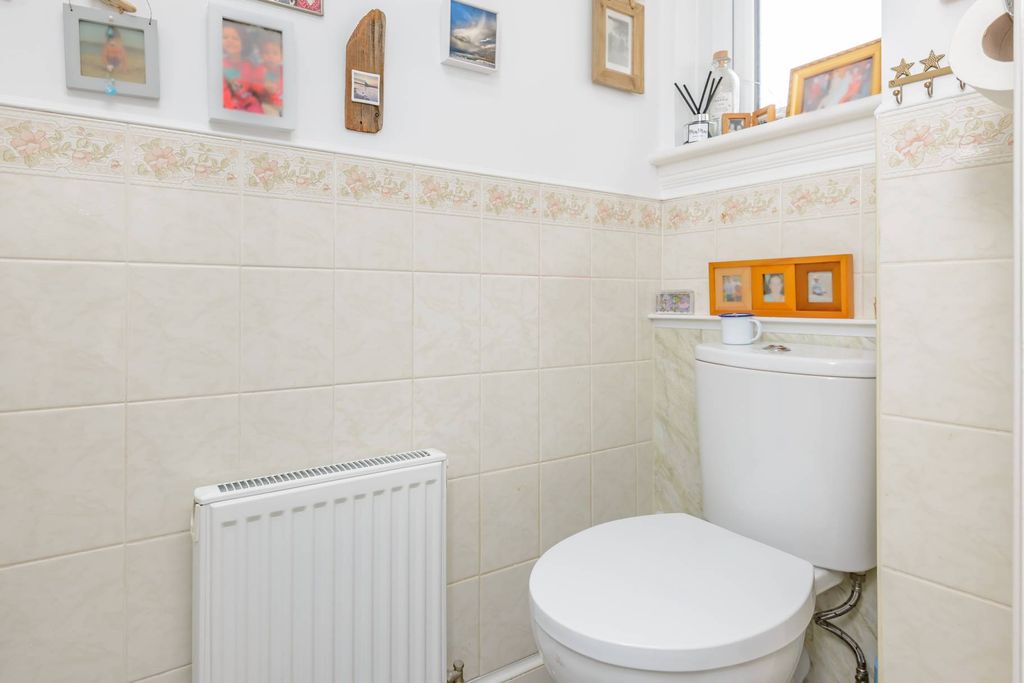Additional image 17 of 3 bed detached house for sale65 Carnbee Park, Liberton, Edinburgh EH16