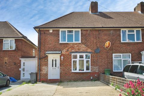 Gale Street, Dagenham, Essex RM9