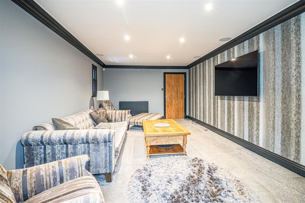 Additional image 4 of 3 bed flat for saleCambridge Road, Southport, Merseyside PR9