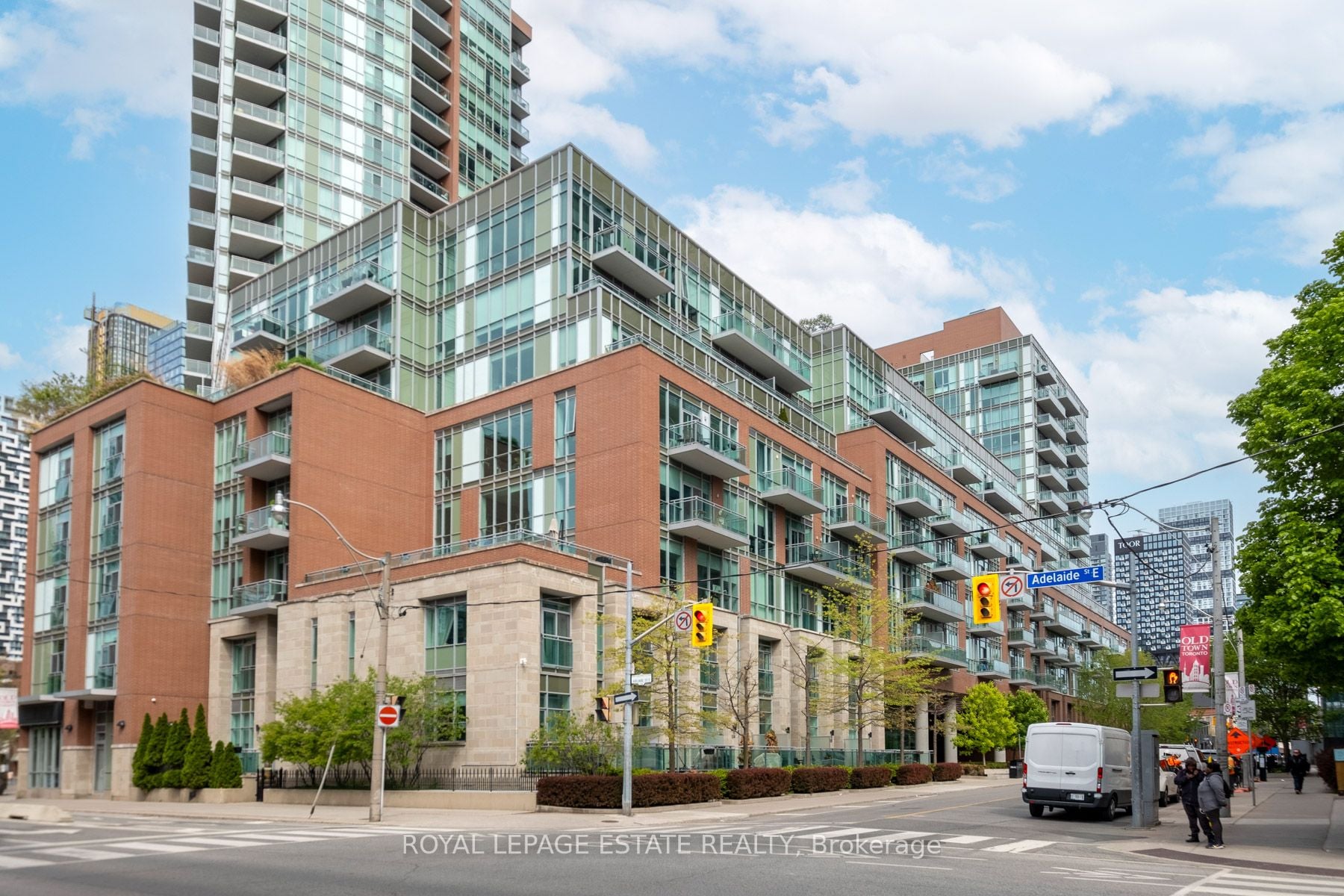 S711-112 George Street, Toronto, ON, M5A 2M5