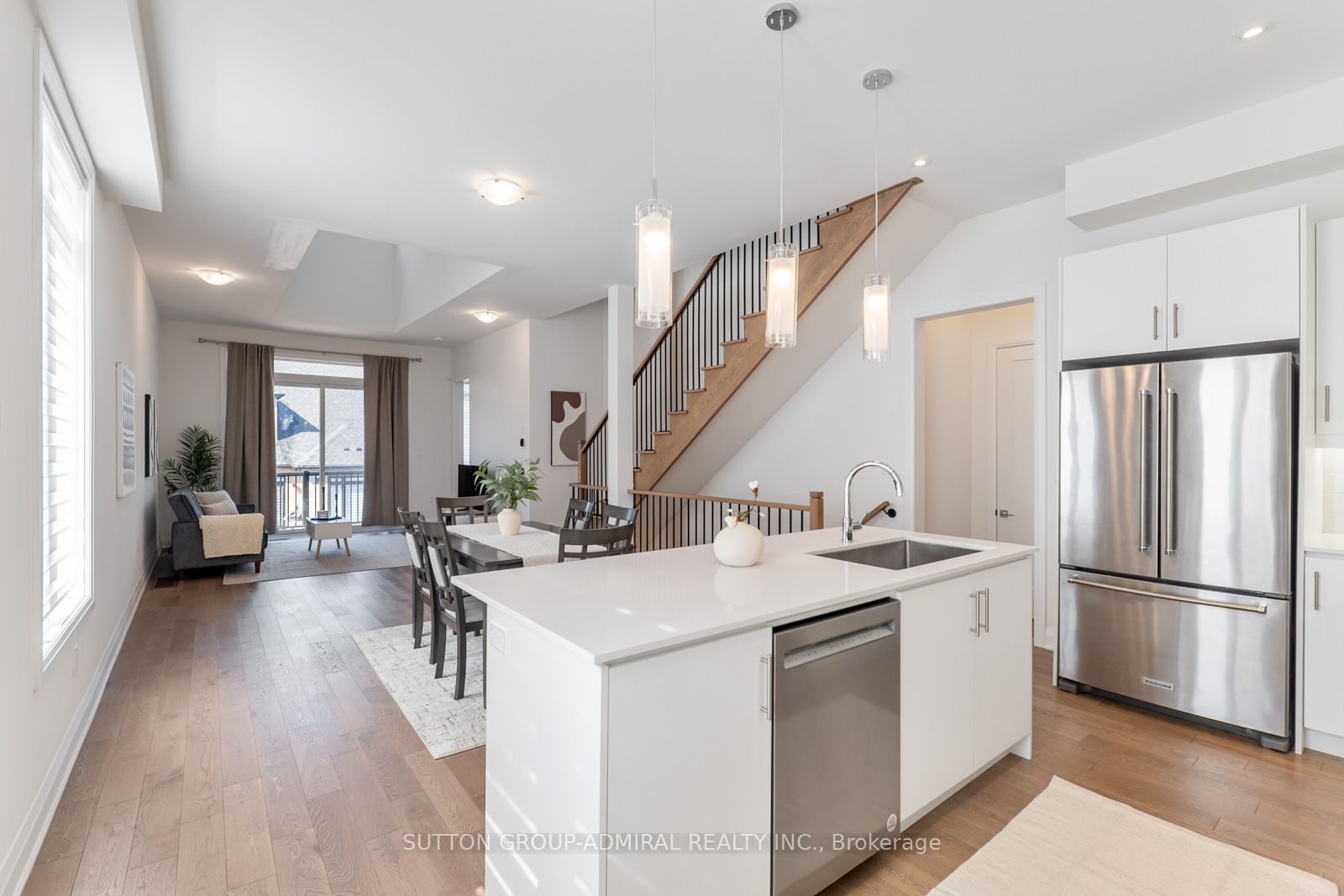 2 Lois Torrance Trail, Uxbridge, ON, L9P 0R9