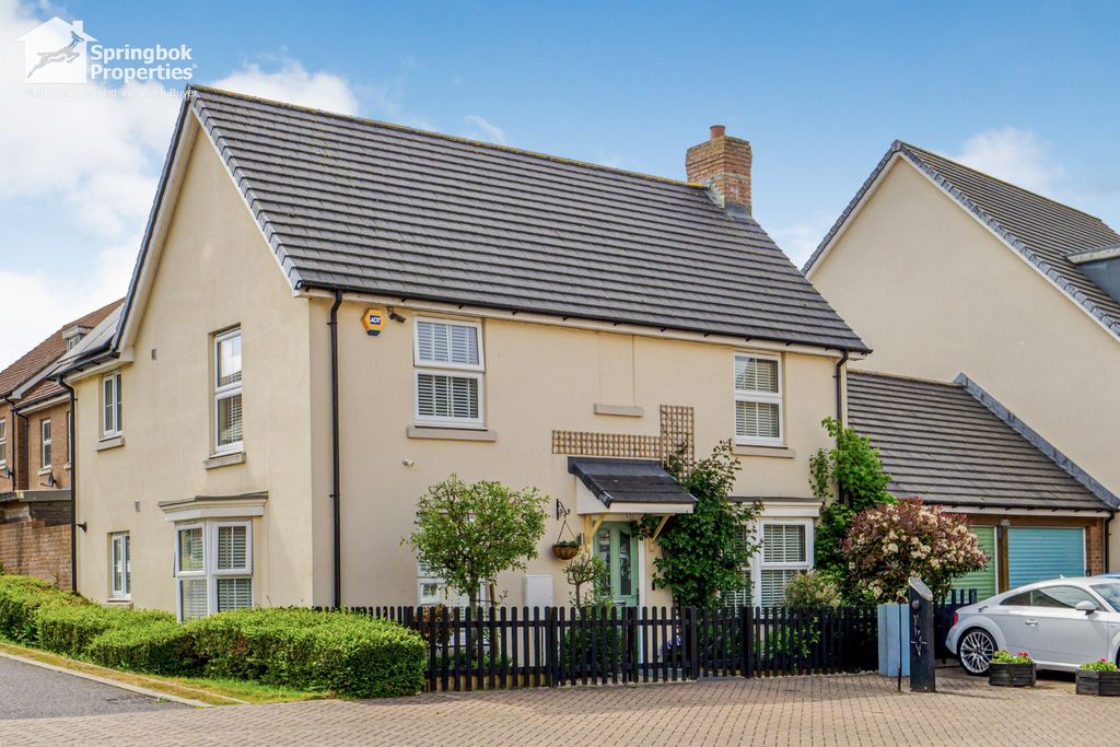 4 bed detached house for saleColmanton Grove, Sholden, Deal, Kent CT14