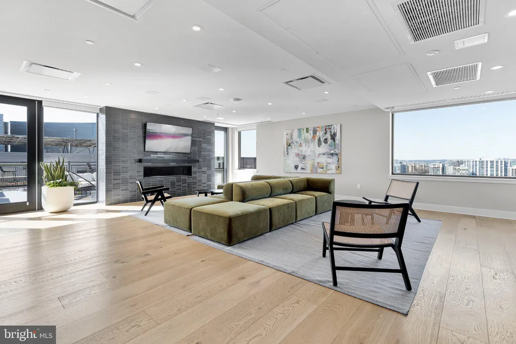 Additional image 32 of 37 L Street SE Unit 507, Washington, DC 20003