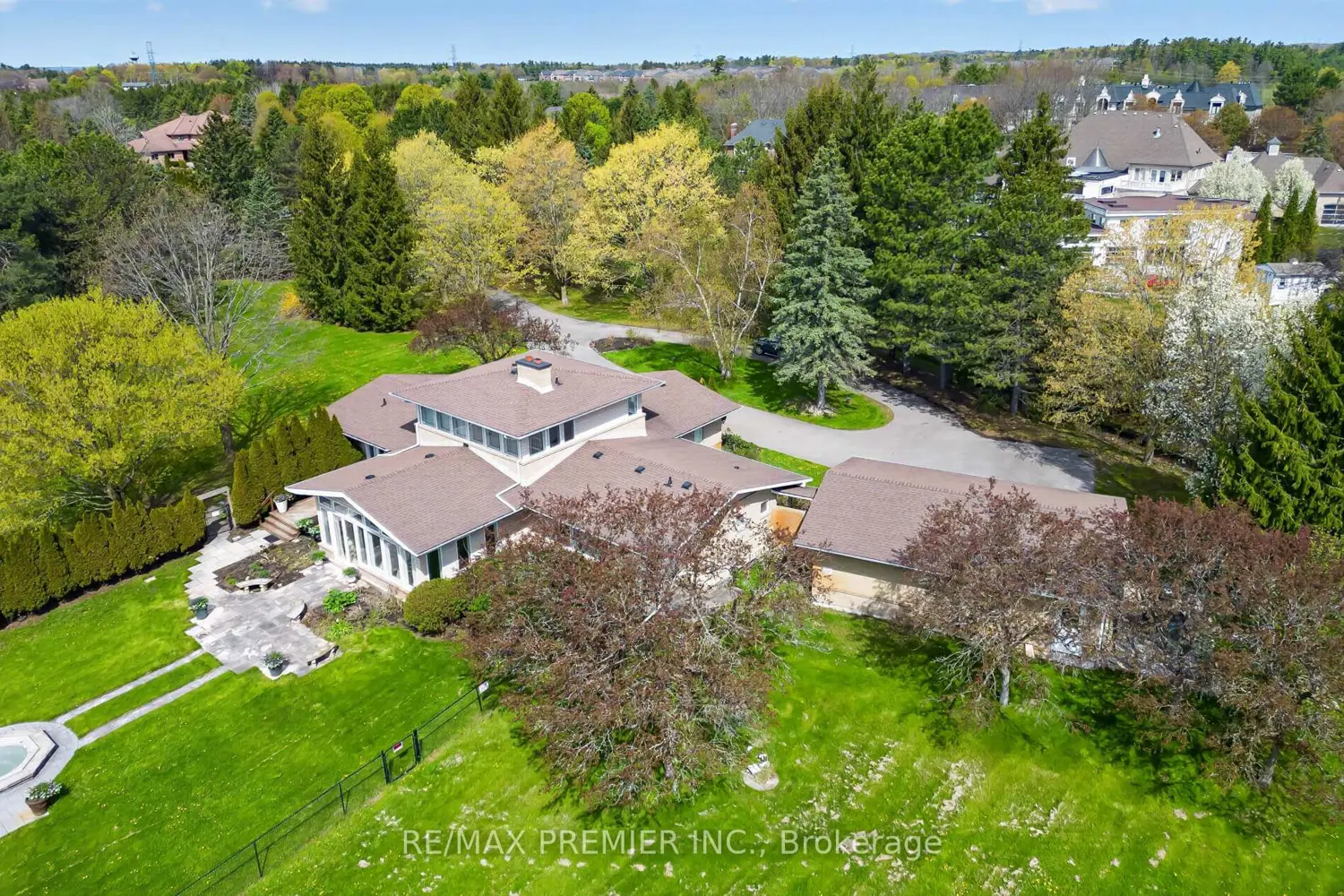 Additional image 16 of 41 Green Valley Court