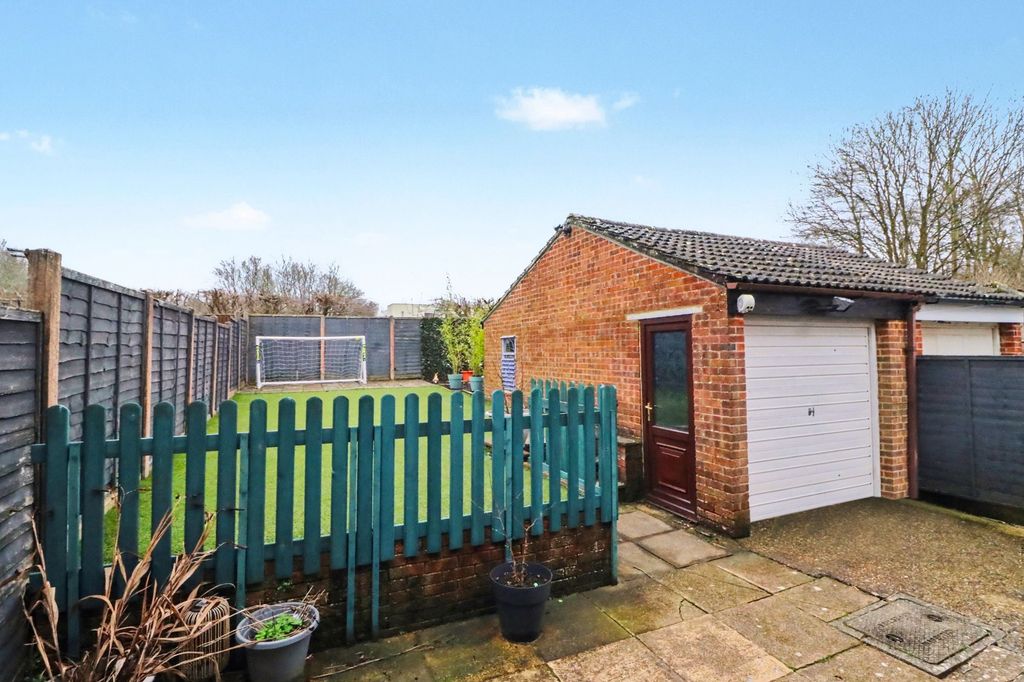 Additional image 10 of 3 bed semi-detached house for saleWhitebeam Road, Hedge End SO30
