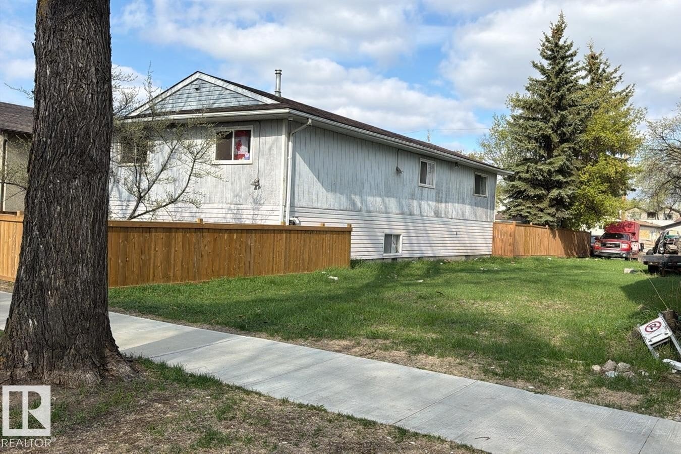 Additional image 5 of 12713 119 Street NW, Edmonton, AB, T5E5M2