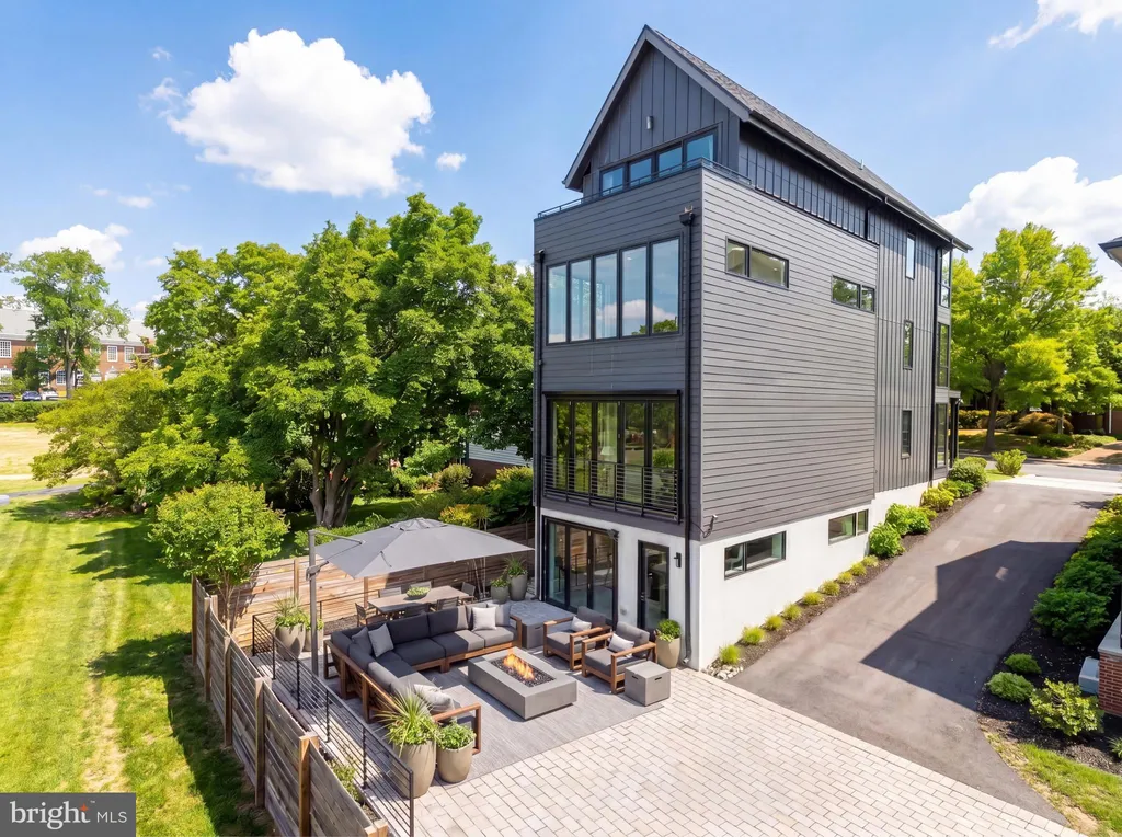 Additional image 45 of 1522 Foxhall Road NW, Washington, DC 20007