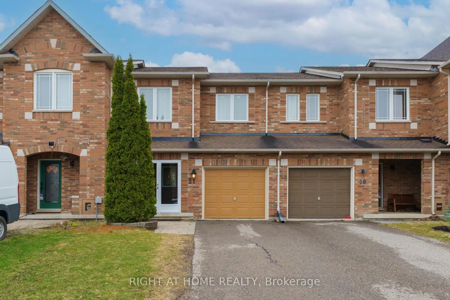 21 Marshview Avenue