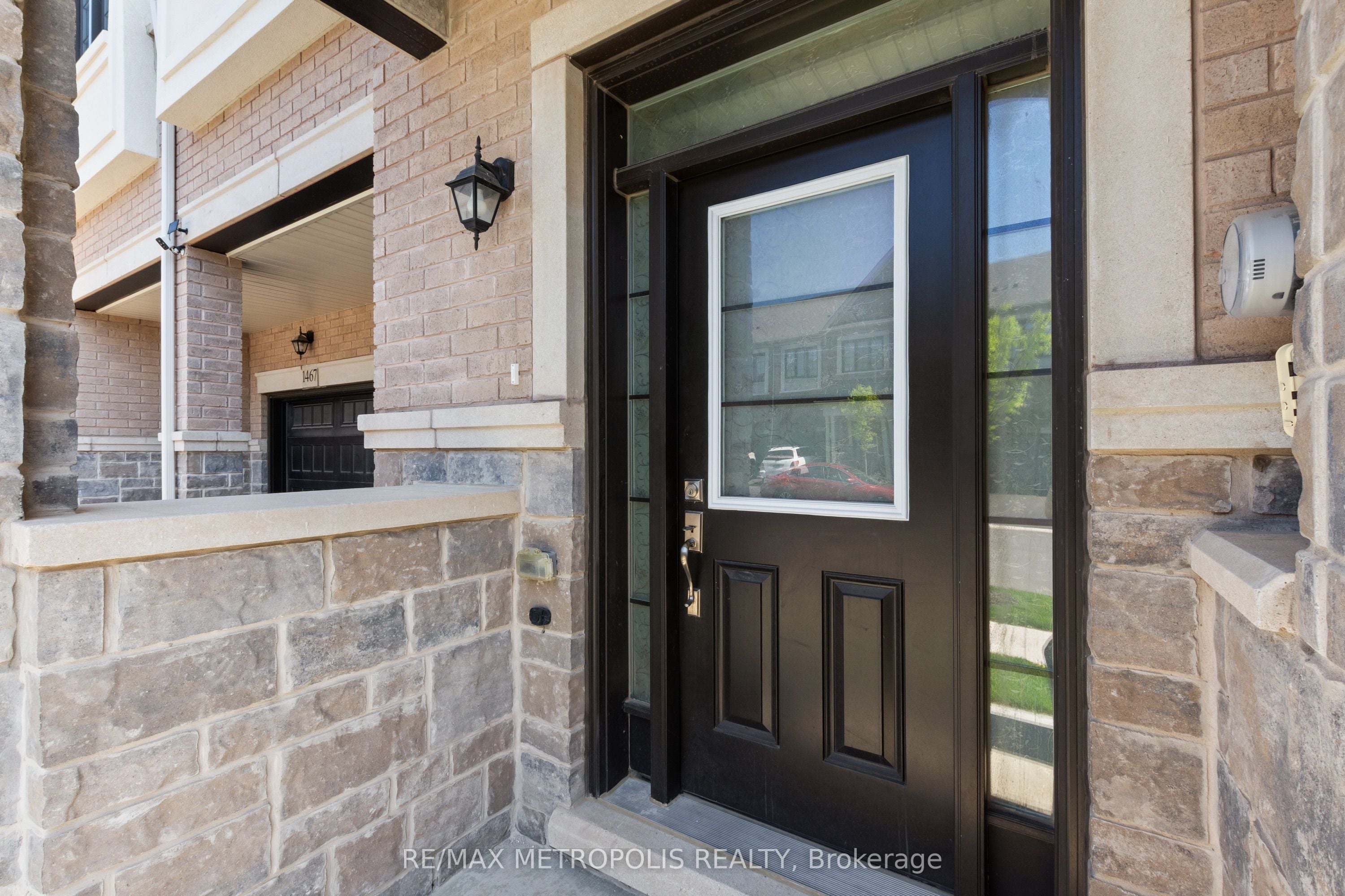 1469 Watercress Way, Milton, ON, L9E 1Z9 photo 3