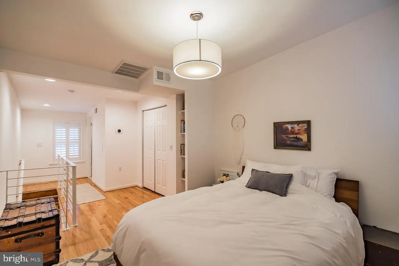 Additional image 10 of 619 11th Street NE, Washington, DC 20002