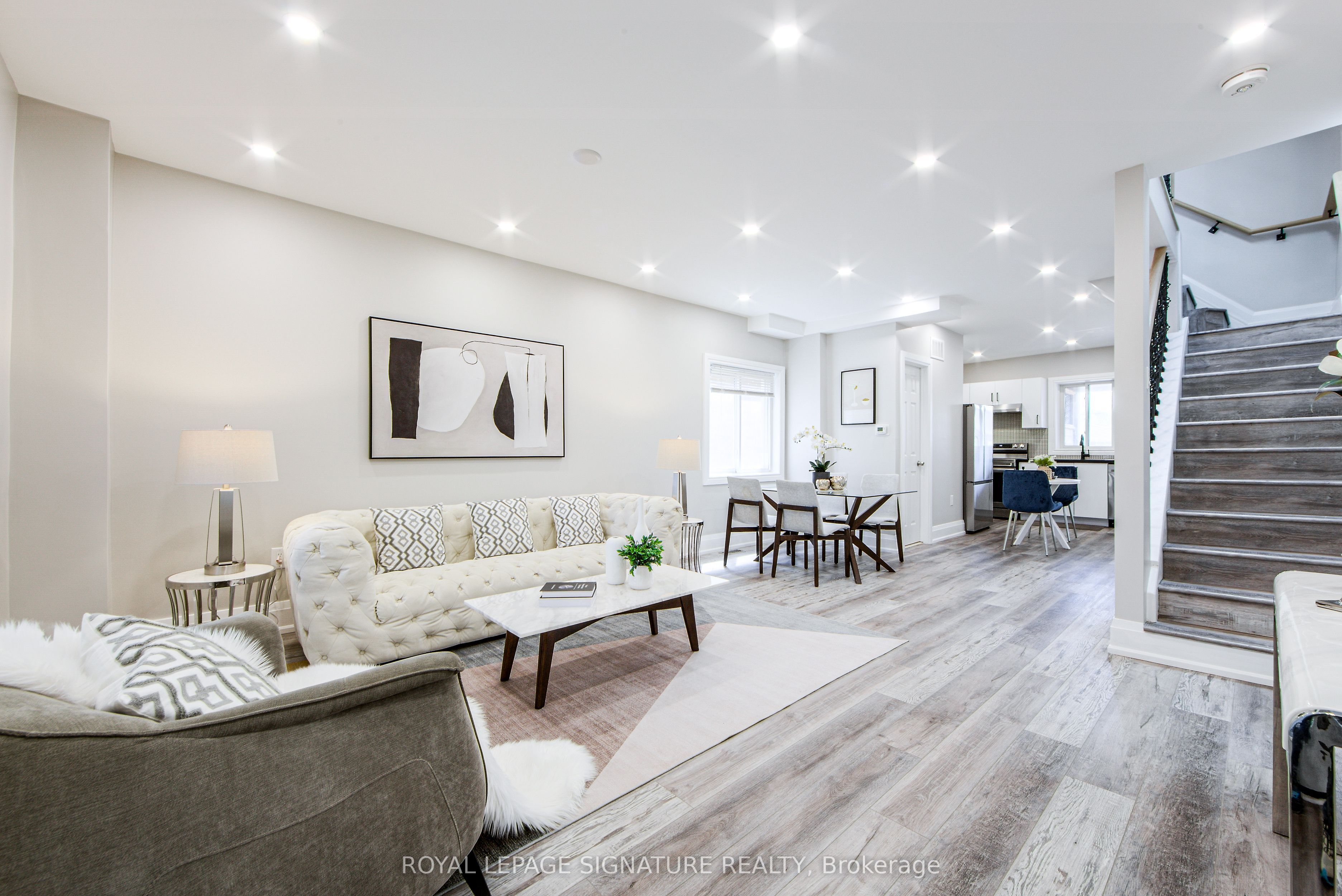 19 Schell Avenue, Toronto, ON, M6E 2S7 photo 4