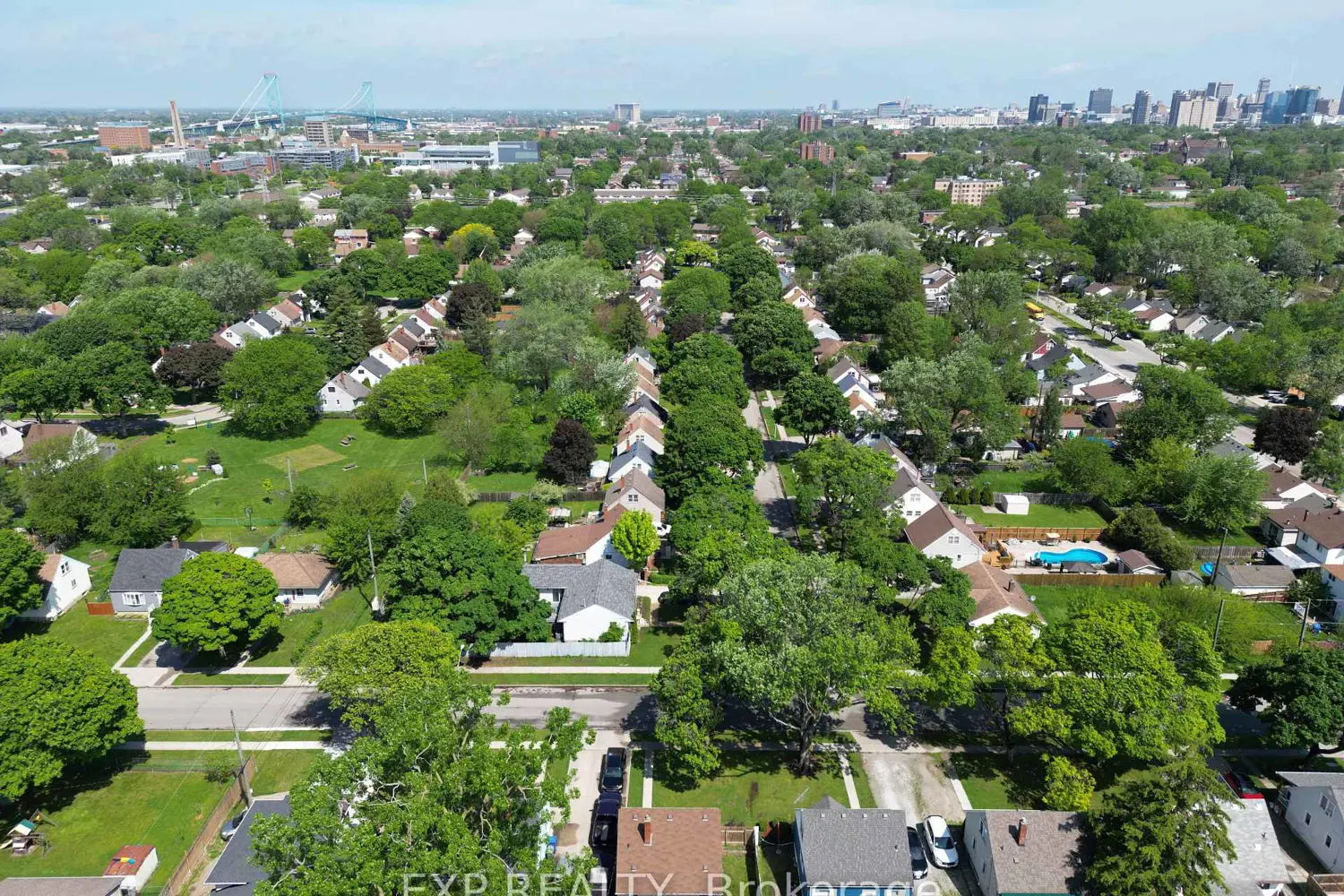 Additional image 19 of 2114 Girardot Street
