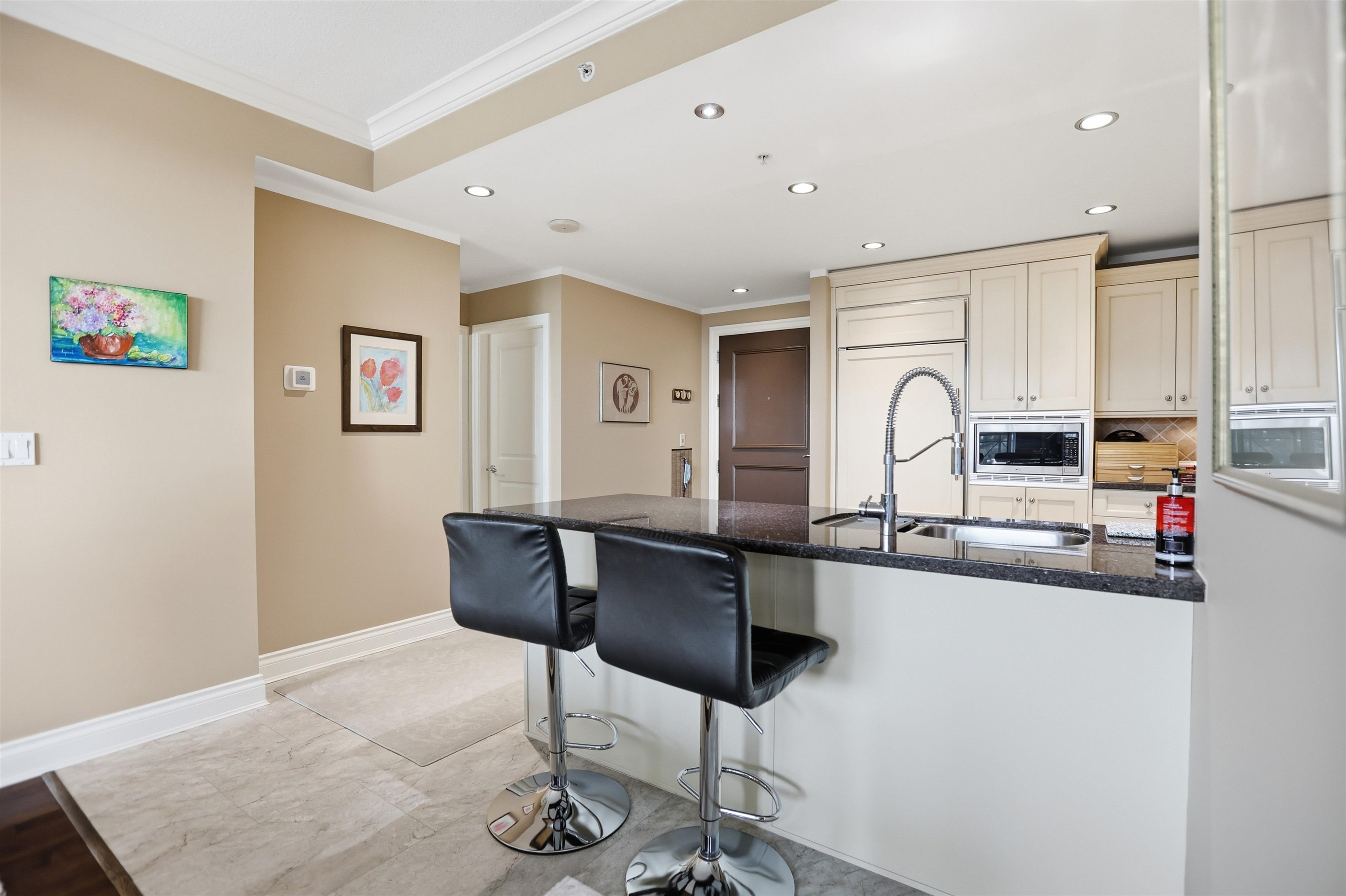 Additional image 6 of 402-15445 Vine Avenue, White Rock, BC, V4B 2T3