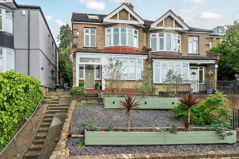 Cantwell Road, Shooters Hill SE18