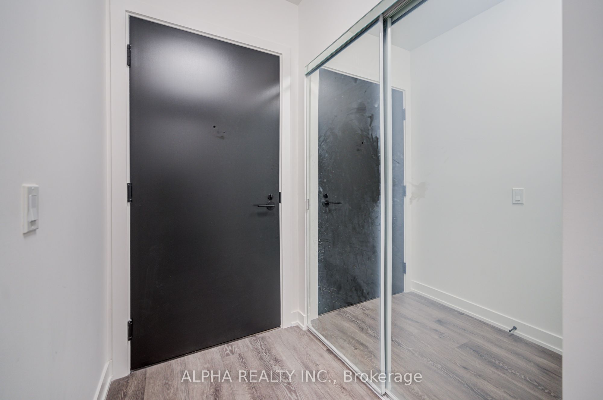 Additional image 4 of 515-117 Broadway Avenue, Toronto, ON, M4P 1V3