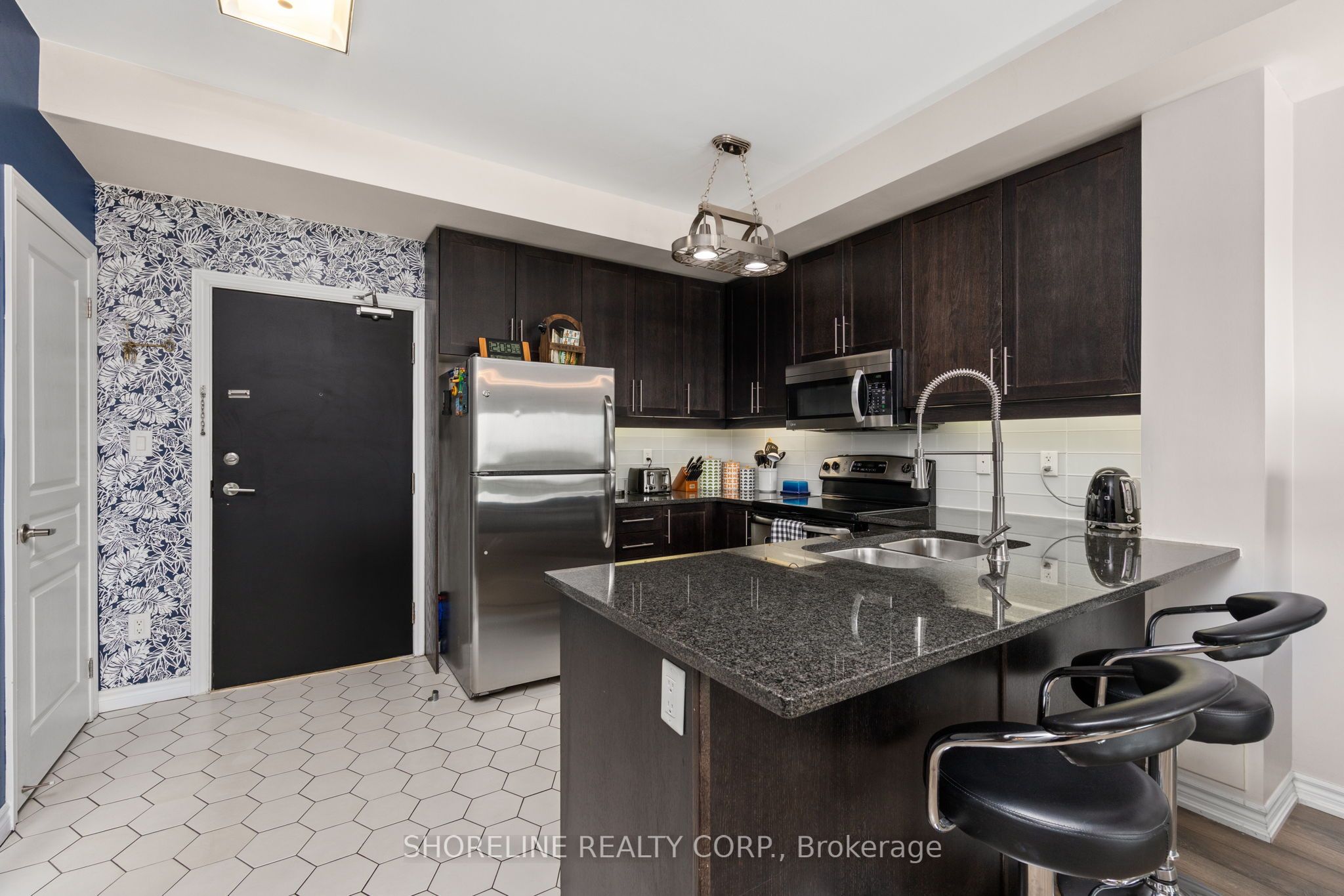 Additional image 5 of 401-570 Lolita Gardens, Mississauga, ON, L5A 0A1