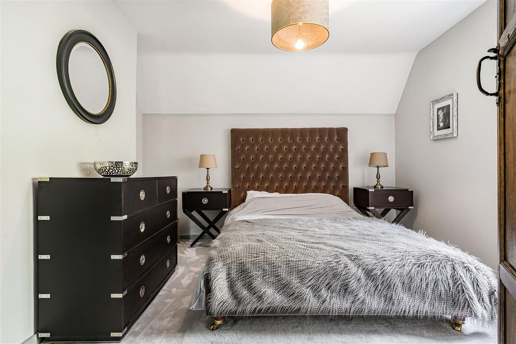 Additional image 54 of 7 bed property for sale34 Bell Lane, Syresham, Brackley NN13