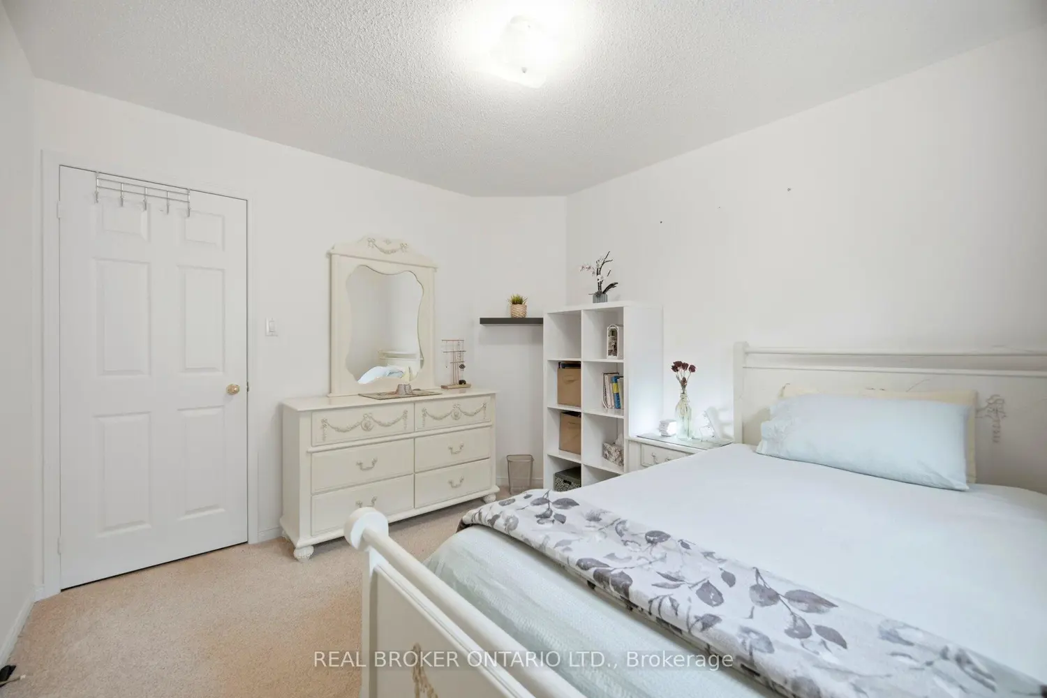 Additional image 11 of 3935 Skyview Street