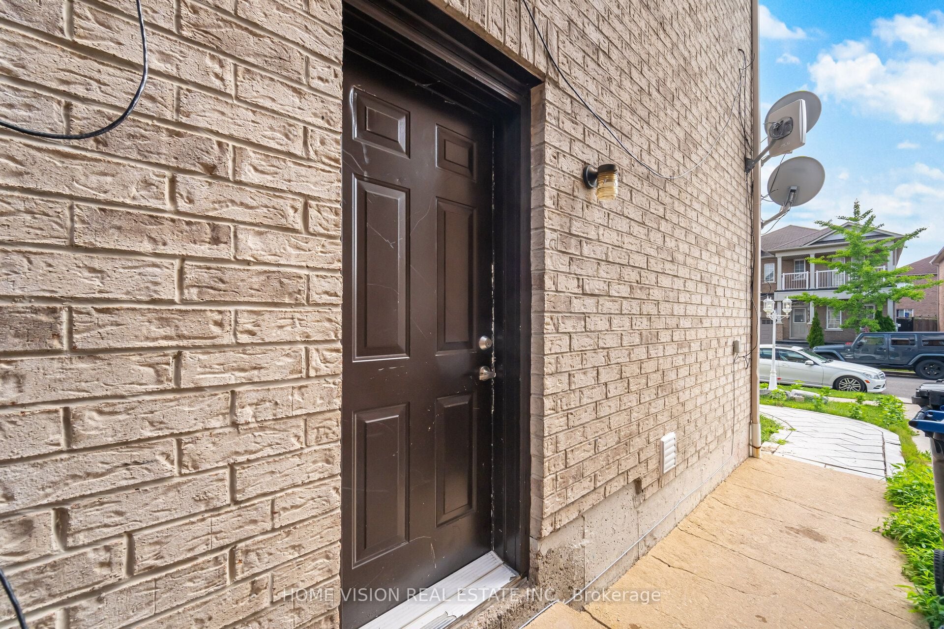 Additional image 5 of Bsmt-17 Atira Avenue, Brampton, ON, L7A 3T3