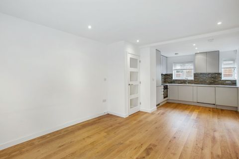 St Edmund House, Walworth SE17