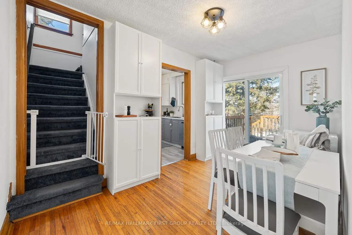 93 John Street photo 4