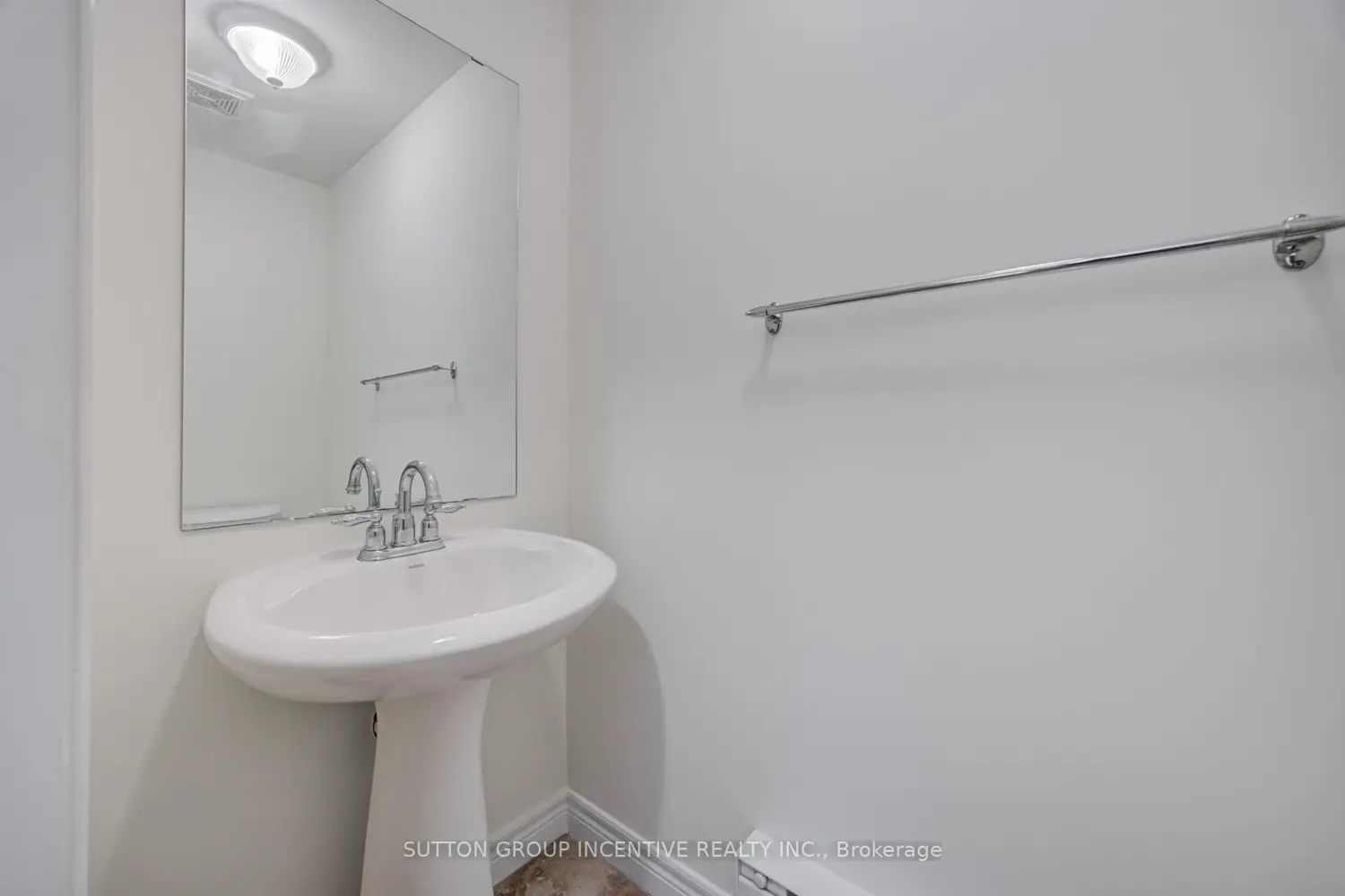 Additional image 20 of 46 Viking Drive