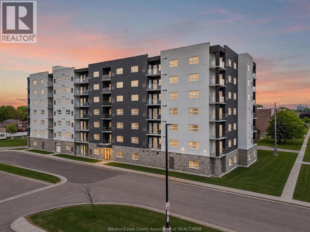 511-8401 Wyandotte Street East, Windsor, ON, N8S0B8