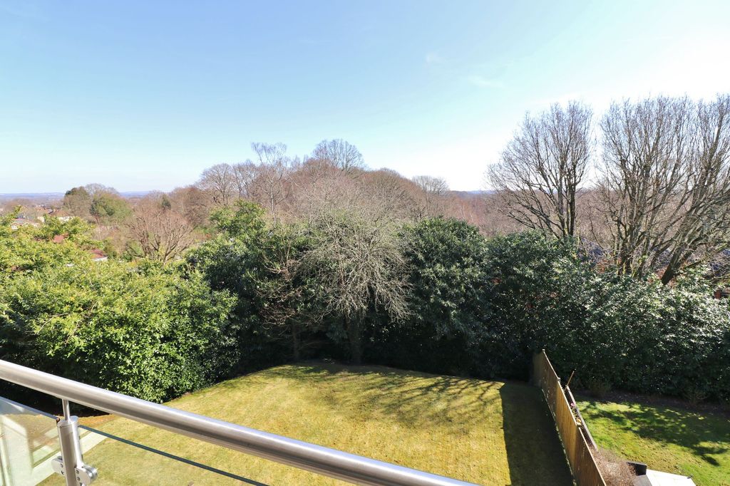 Additional image 4 of 4 bed detached house for saleBursledon Road, Hedge End SO30