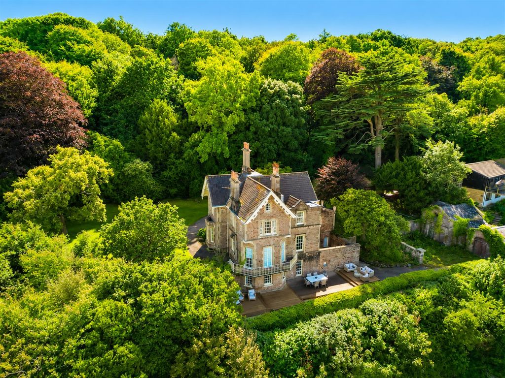 6 bed detached house for saleWoodlands Road, Portishead. BS20