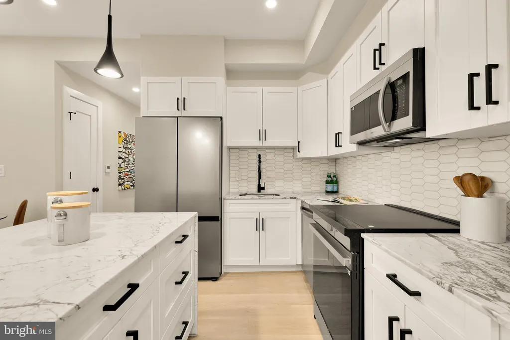 Additional image 2 of 2610 41st Street NW Unit 1, Washington, DC 20007