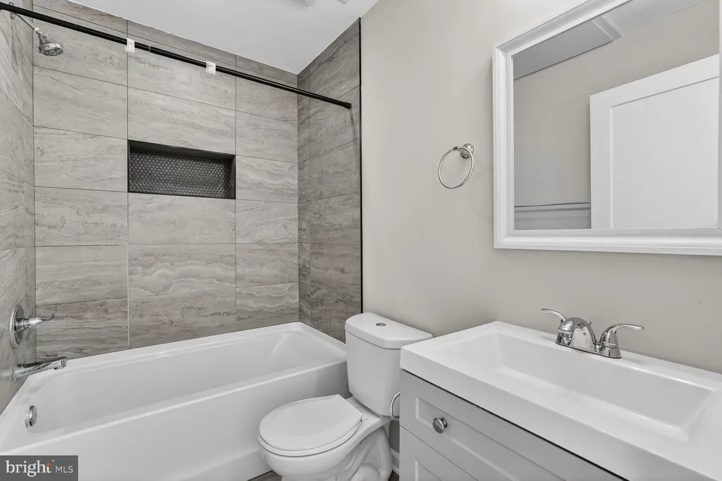 Additional image 9 of 1307 K Street SE Unit 301, Washington, DC 20003