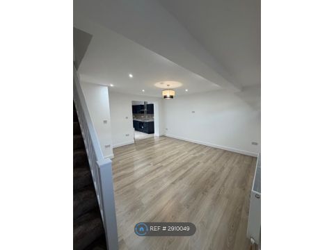 Knotts Green Mews, London E10