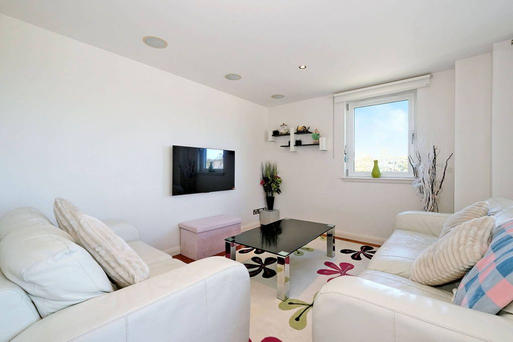 Additional image 3 of 2 bed flat for saleQueens Highlands, Aberdeen AB15