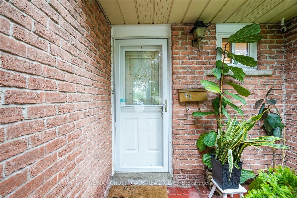 Additional image 2 of 43-121 L'amoreaux Drive, Toronto, ON, M1W 2J9