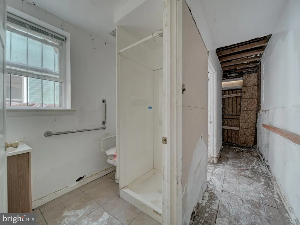 Additional image 18 of 28 Hanover Place NW, Washington, DC 20001
