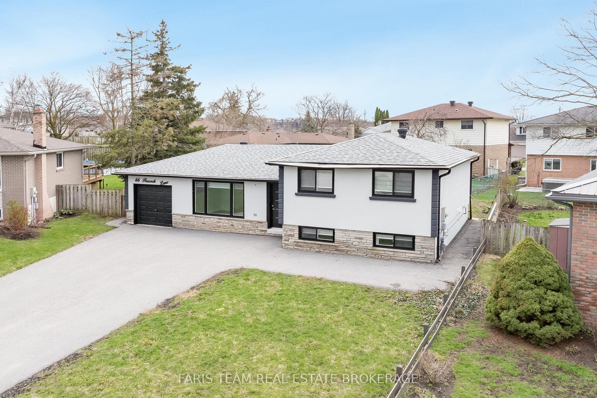 66 Peacock Lane, Barrie, ON, L4N 3R9