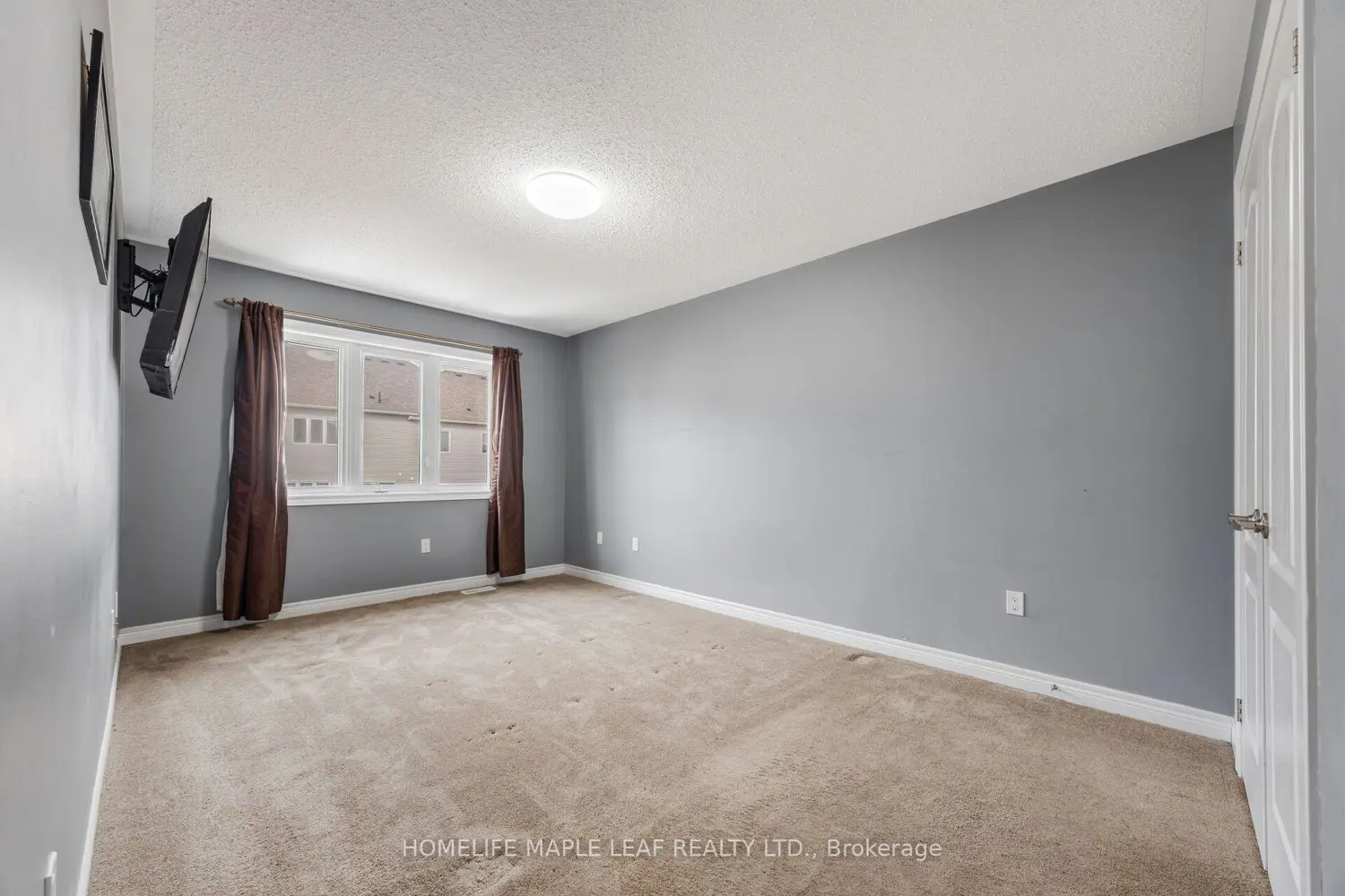 Additional image 10 of 756 Cook Crescent