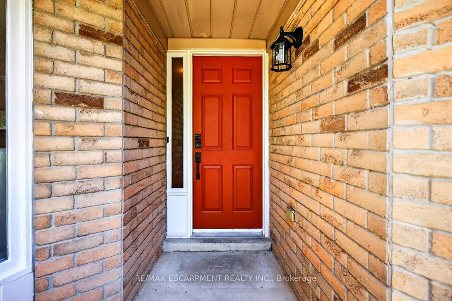 Additional image 4 of 799 Hawkins Crescent
