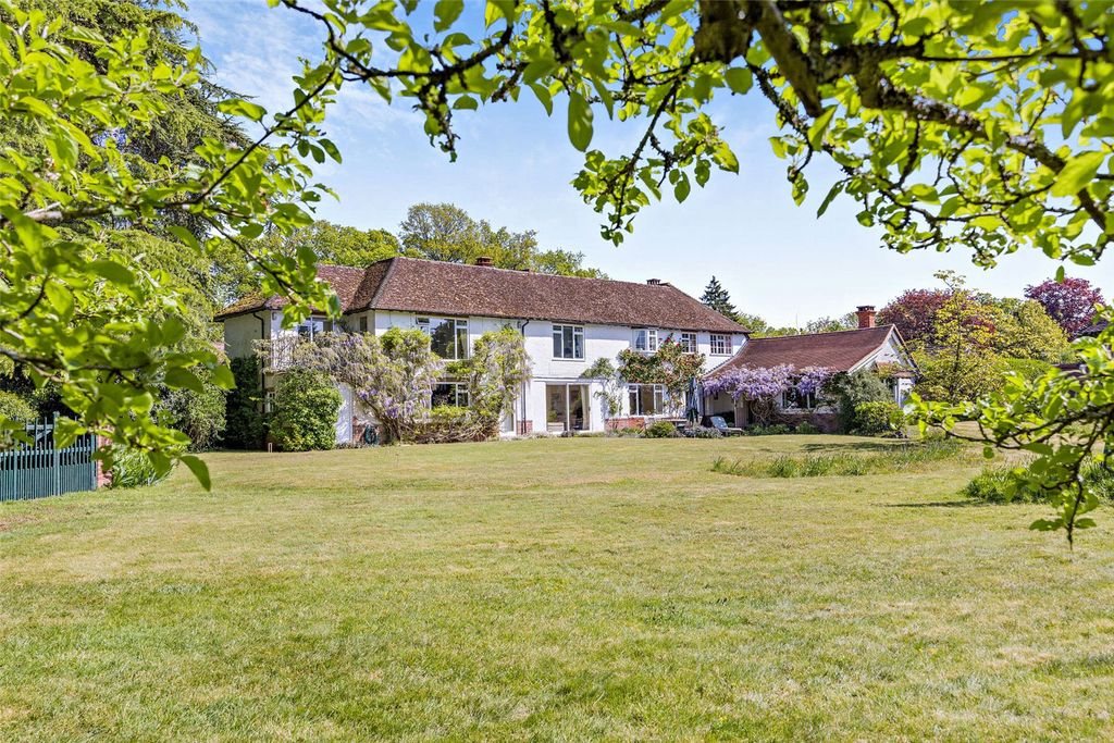 5 bed detached house for saleUpper Woolhampton, Reading, Berkshire RG7