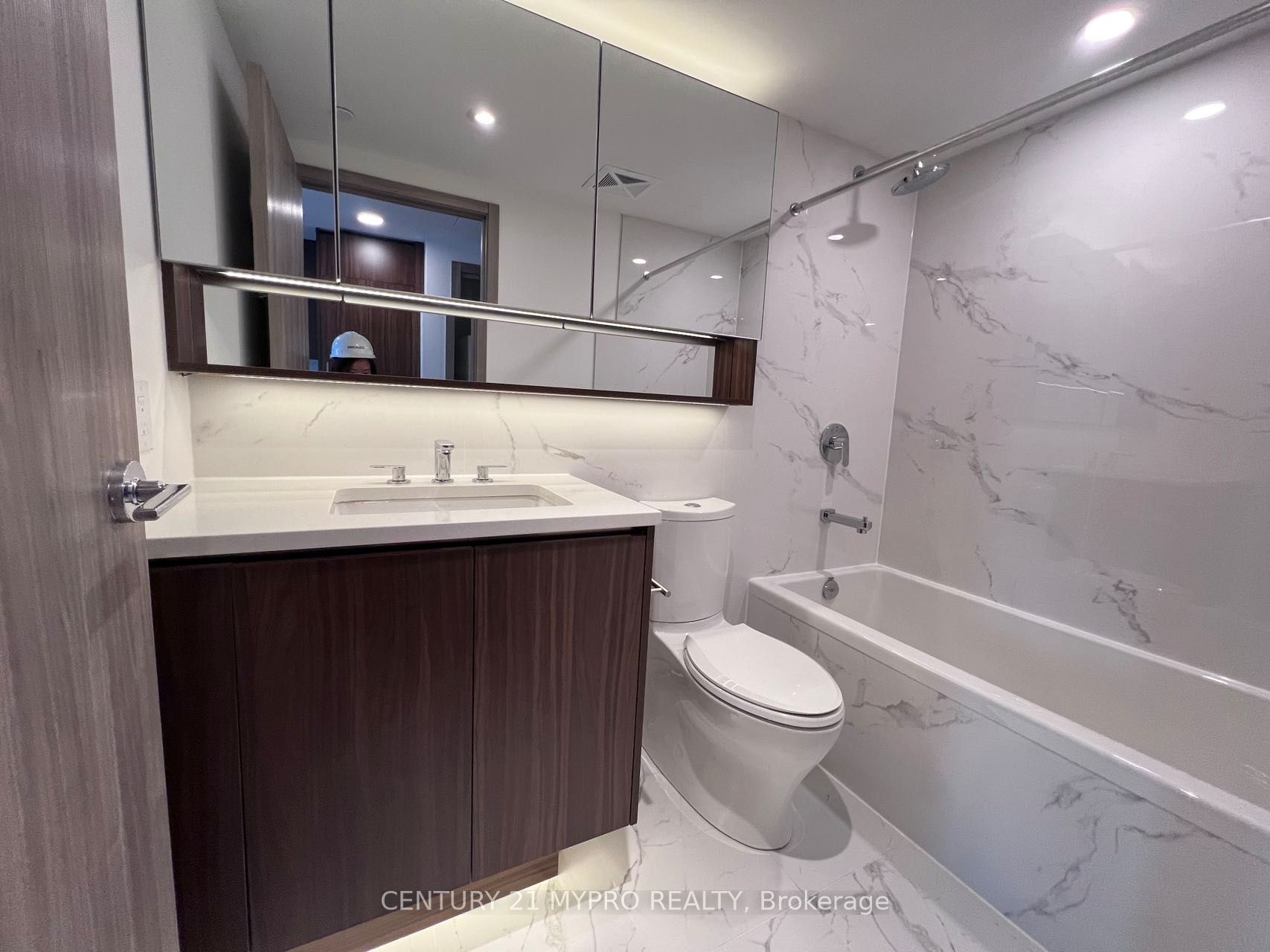 Additional image 6 of 3905-38 Widmer Street, Toronto, ON, M5V 2E9